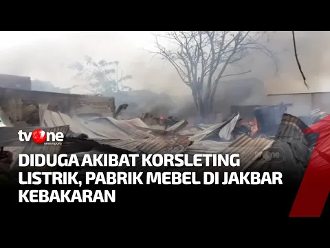 Pabrik Mebel di Jakbar Kebakaran, Api Merembet ke Sembilan Ruko