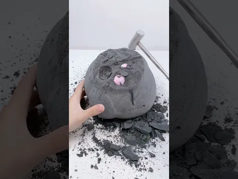 ASMR DIG A MYSTERY FUFUSQUISHY CHICK KIT!!