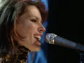 Shania Twain - That Don't Impress Me Much (Live On BBC Top Of The Pops / 18th June 1999)