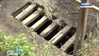 На омских дорогах появились красные воздушные шары