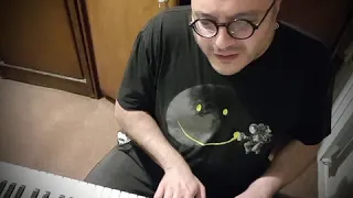 گریه کنم یا نکنم گریه کنم یا نکنم 