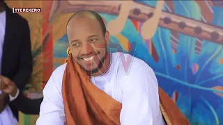 ‘EKITEBE KY’ABA ISENKURU’: waliwo okukubagana empawa ku agenda okudda mu bigere bya Oyo