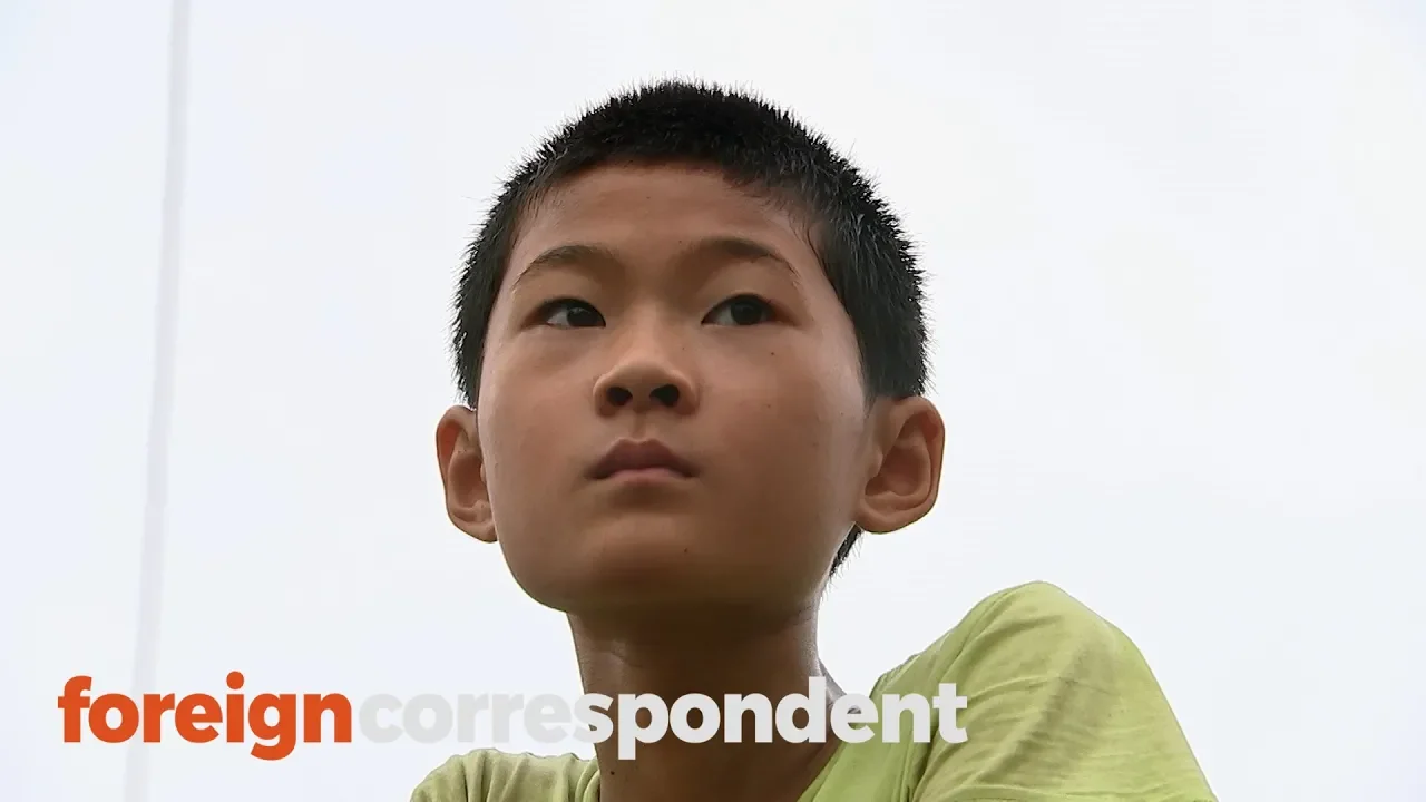 Can China Dump Its Waste Addiction? | Foreign Correspondent