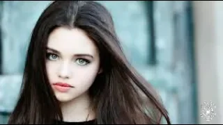 هاني منير يم القامة الطويلة يم الخلخال ييم الوجه المدور مثل الهلال 