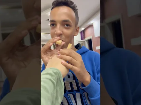 الولد الطمااااع 😂😂 #comedy #هتضحك #funny #shorts