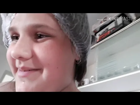 RECEITA DE CUPCAKE COM A MASSA DE CHOCOLATE E RECHEIO DE BEIJINHO