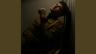 لو كل العالم ضدي دندنها