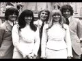 Download Lagu New Seekers - Something's Gotten Hold of My Heart
