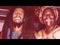 Turn Your Lights Down Low - Bob Marley (LYRICS/LETRA) [Reggae]