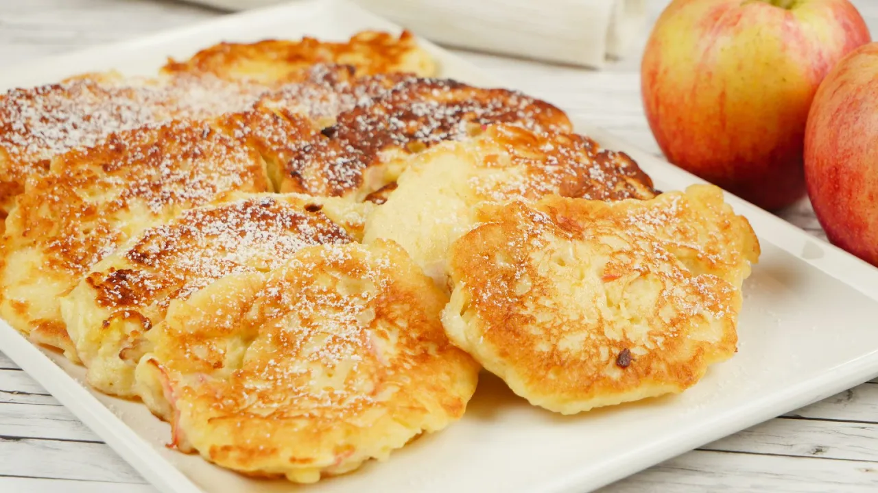 Japanese Street Food - Japanese Pancake DORAYAKI Jiggly Fluffy Cake