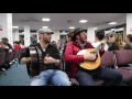 Download Lagu Irish flight delayed so trad session started between DaoiríFarrell, Geoff Kinsella and Robbie Walsh.