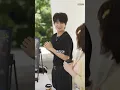 여자친구와 형에게 배신당한 소년,신급 노점 아이디어로 학교 앞 장사 시작!밀크티 한 잔에 30만 위안 벌고,부잣집 미녀의 마음까지 사로잡다!