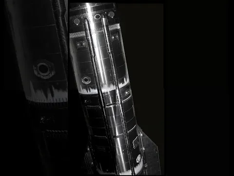 Starship Seen Up Close By Starlink