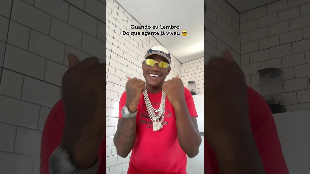 ela toma tanto kkk
