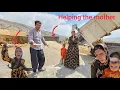 Download Lagu Een dakloze moeder helpen na jaren van ontheemding en lijden