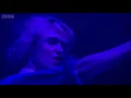 Grimes - Oblivion (Glastonbury 2016)