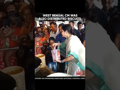 Download MP3 Mamata Banerjee Makes 'Aloo Chop', Serves Locals During Jhargram Visit