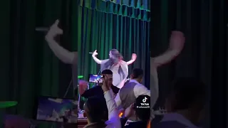 رقص مدینه که در یکی از کنسرت هایش که دل میلیون ها جوان را شوک داد 