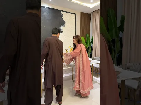 Beautiful Iftar moments at Merium & Awais’ home. 🤍 #meriumpervaiz #iftar