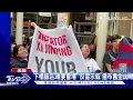 騙子!滾回北京! 習近平下榻飯店外掀「反習抗議」｜TVBS新聞