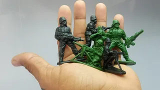 meus primeiros soldadinhos de plastico
