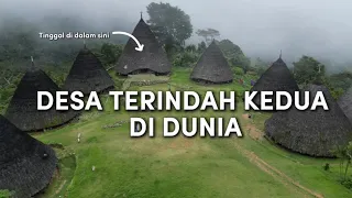 Tinggal di desa yang ada di atas pegunungan dan di dalam hutan