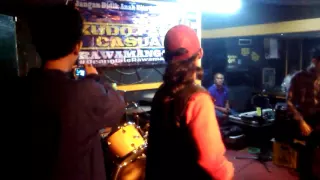 Download Taring Sosial Jakarta Punk Rock (Live GF13 Bar PunkAndSkin) MP3
