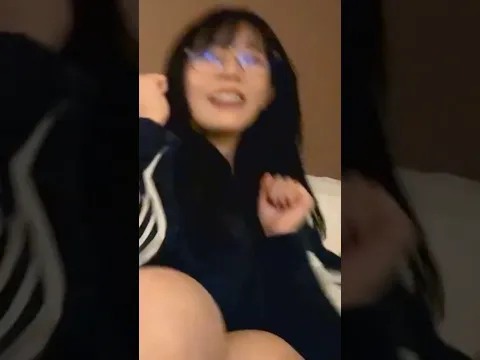這是裝一下可愛嗎