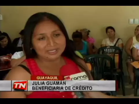 Entregan créditos para emprendimientos