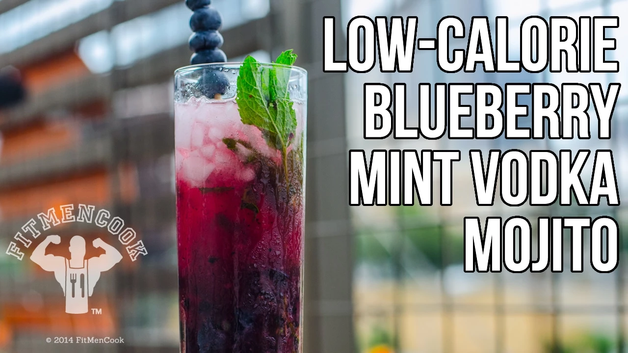 125 Calorie Blueberry & Mint Vodka Mojito / Mojito de Arndanos y Menta con Vodka