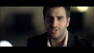                                                 طوني قطان   مغروم دندنها