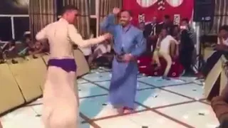 اغنية شاقني شاقني بالنسخة اليمنية رقص رهيب 2017  اغنية شاقني شاقني بالنسخة اليمنية رقص رهيب 2017