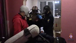 В Омске на улице 3-й Кордной накрыли наркопритон