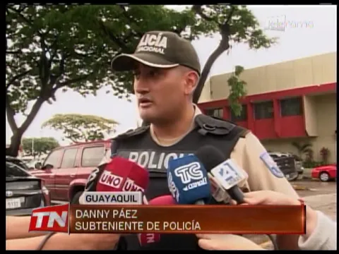 2 detenidos por robo de celular y documentos a un ciudadano