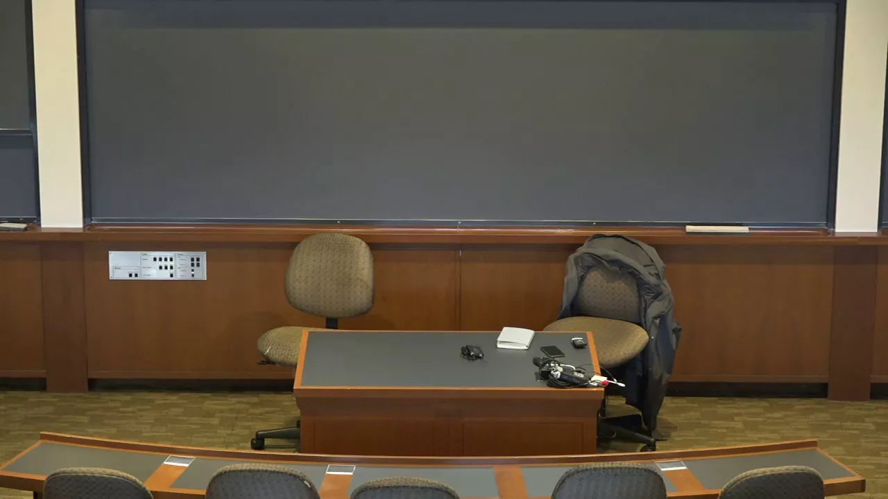 Political Economy After the Crisis April 9, 2018 Lecture