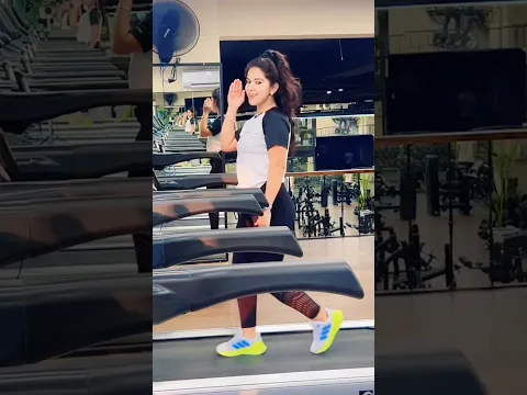 Suniye to rukiye to #youtubeshorts #dance #ytshorts #viral #bollywood #shorts #trending