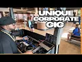 Download Lagu Deze unieke DJ-klus in een winkel betaalde $ 200 per uur | Gig Log