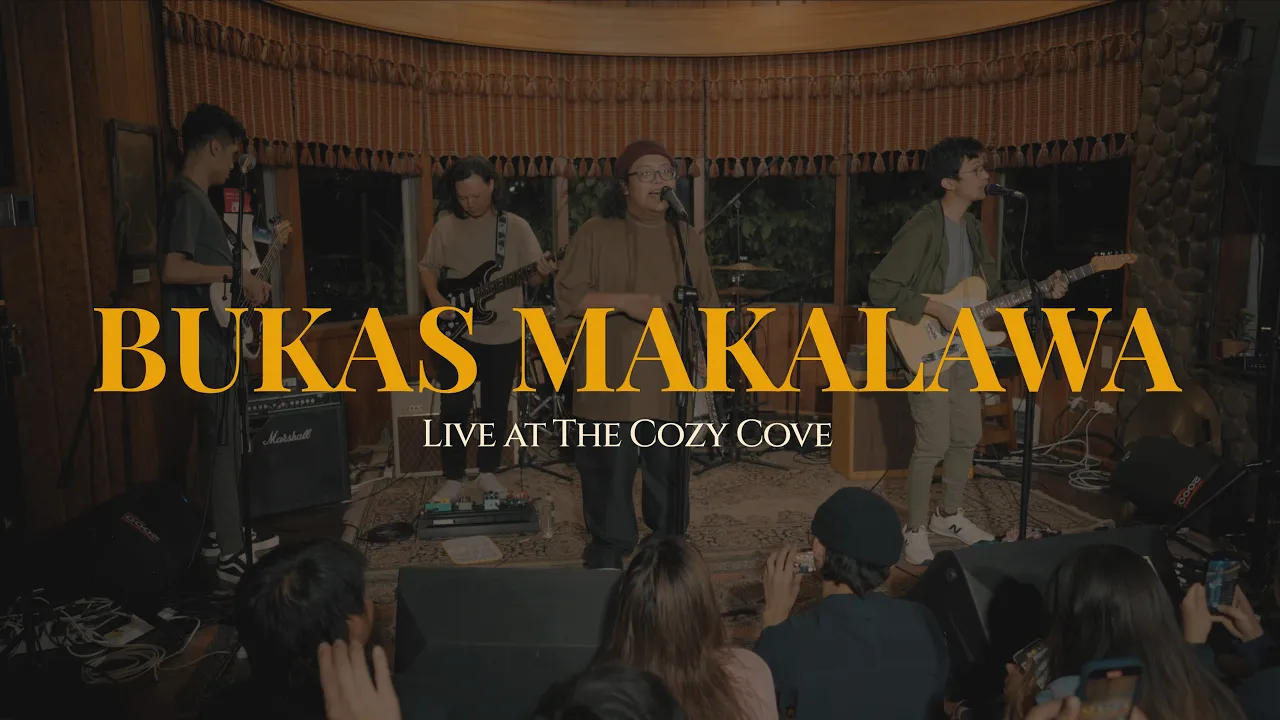 Bukas Makalawa (Live at The Cozy Cove) - Munimuni