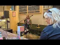 Marika Hackman - "Between the Bars (Acoustic)" (Elliott Smith cover, Manchester, August 31st 2024)