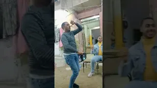 رقص عمر الزئرد ع الوحوش الخطرة دندنها