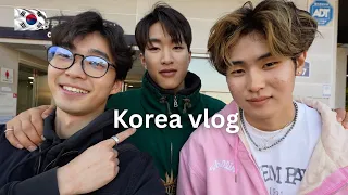 3 Americans in Korea