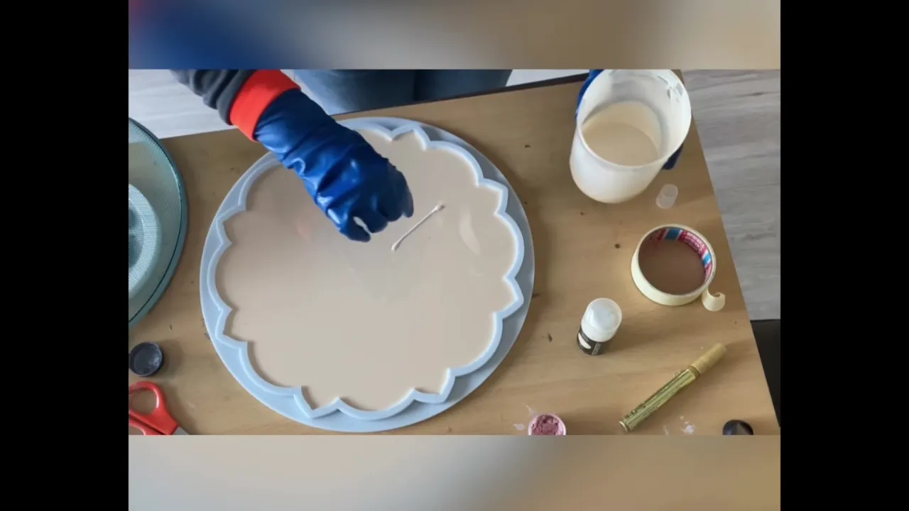 Round tray - Mandala with the AUM (OHM/OM) symbol (XL)