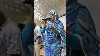 ندى القلعة  في عيون كده               دندنها