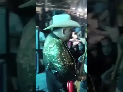 Um show de brega GILDENES ARAÚJO E AMADO EDILSON #musica