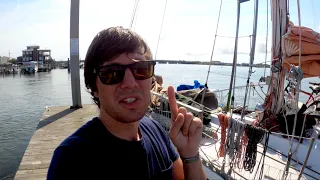 How to DOCK Your Boat ALONE? | Sailing Wisdom [S5 Ep43]
