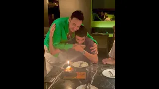 مصطفى قمر يحتفل بعيد ميلاد ابنه تيام ويوجه له رسالة مؤثرة بهجة حياتنا 