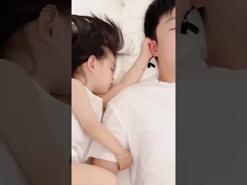 This Boy Can Only Sleep Holding His Dad’s Hand