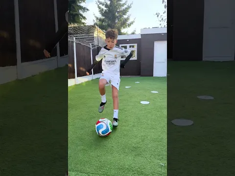 How many touches…?!🤔⚽️