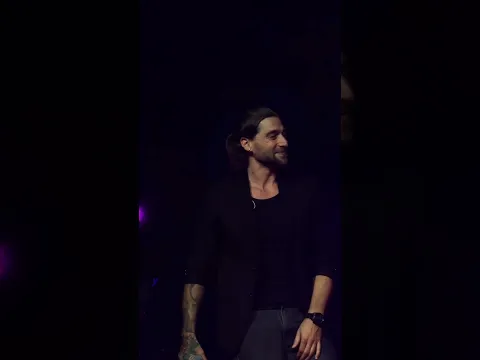 ¡Increíble energía en vivo! Escuchá "Víveme"