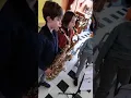 Lagu Fil en Hanne spelen saxofoon!